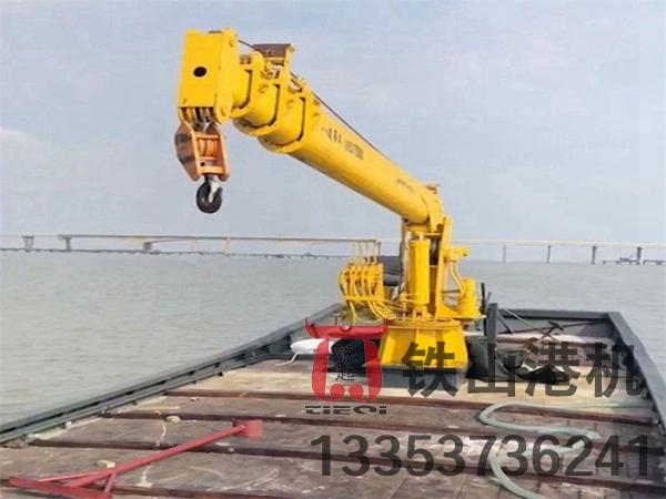 福建廈門船用起重機(jī)廠家 工程船起重機(jī)抗傾覆加固穩(wěn)定性高